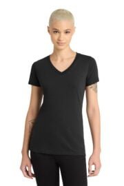 District® Women’s Perfect Blend® CVC V-Neck Tee
